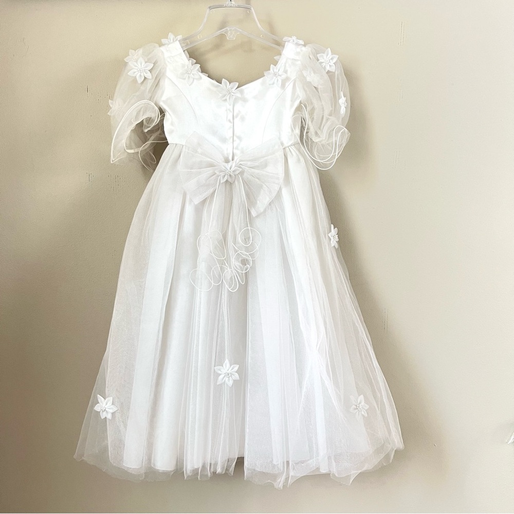 Eden Bridals White Flower Girl Dress with Puff Sleeves Balletcore Size 3 - Picture 3 of 16